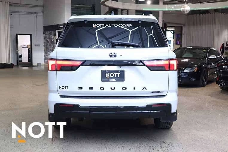 Toyota Sequoia * 85 Series * CARFAX * БЕЗ ПЪРВОНАЧАЛНА ВНОСКА - изображение 3