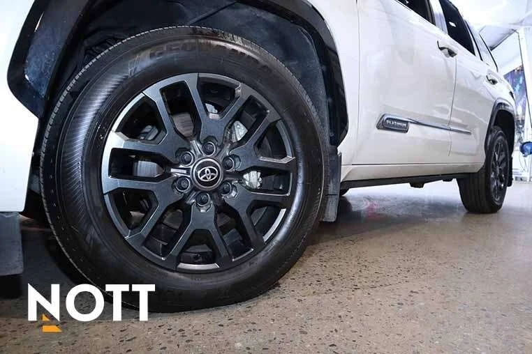 Toyota Sequoia * 85 Series * CARFAX * БЕЗ ПЪРВОНАЧАЛНА ВНОСКА - изображение 9