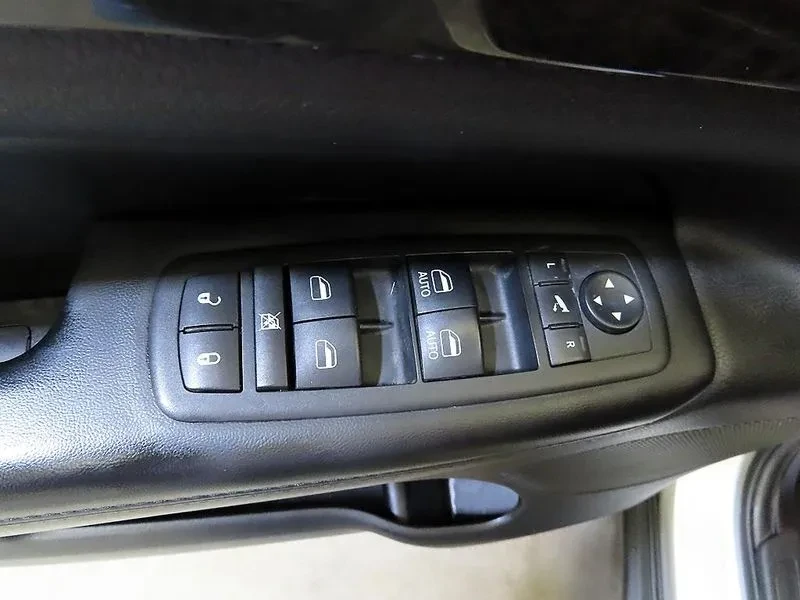 Jeep Cherokee 3.0D | Mobile.bg � ����������� 13