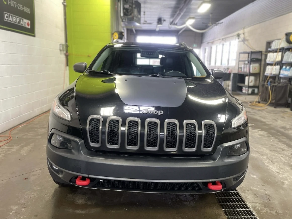 Jeep Cherokee TRAILHAWK / ПАНОРАМА / КОЖЕН САЛОН - изображение 2