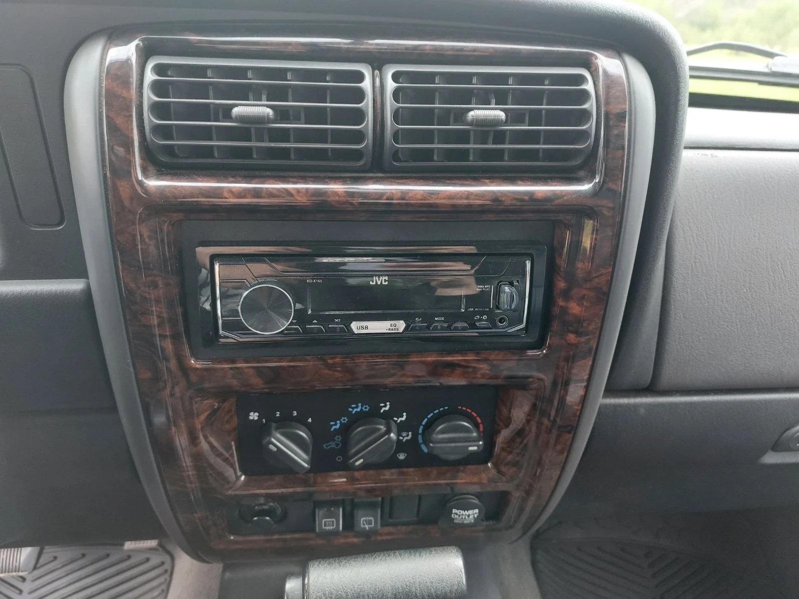 Jeep Grand cherokee 4.0, снимка 10 - Автомобили и джипове - 53579320