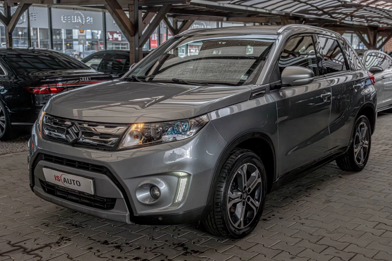 Suzuki Vitara 1.6DDIS/AllGrip/Камера/Подгрев/Xenon/ACC, снимка 3 - Автомобили и джипове - 53967168