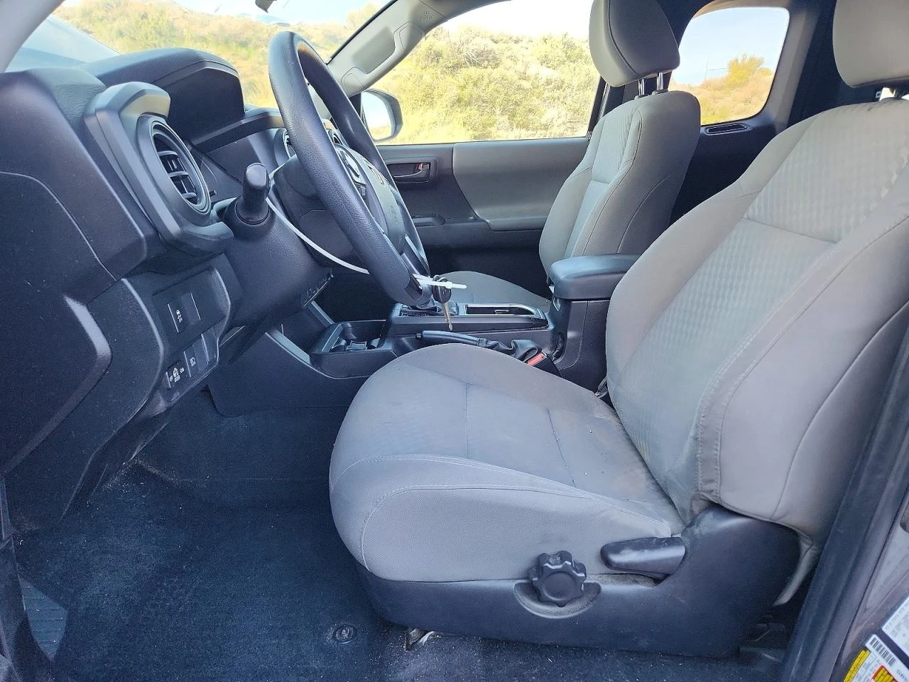 Toyota Tacoma 2.7l 4x4 SR Access Cab 6' Bed I4 AT* CARFAX* , снимка 7 - Автомобили и джипове - 54583435