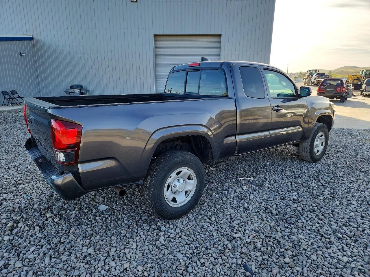 Toyota Tacoma 2.7l 4x4 SR Access Cab 6' Bed I4 AT* CARFAX* , снимка 3 - Автомобили и джипове - 54583435