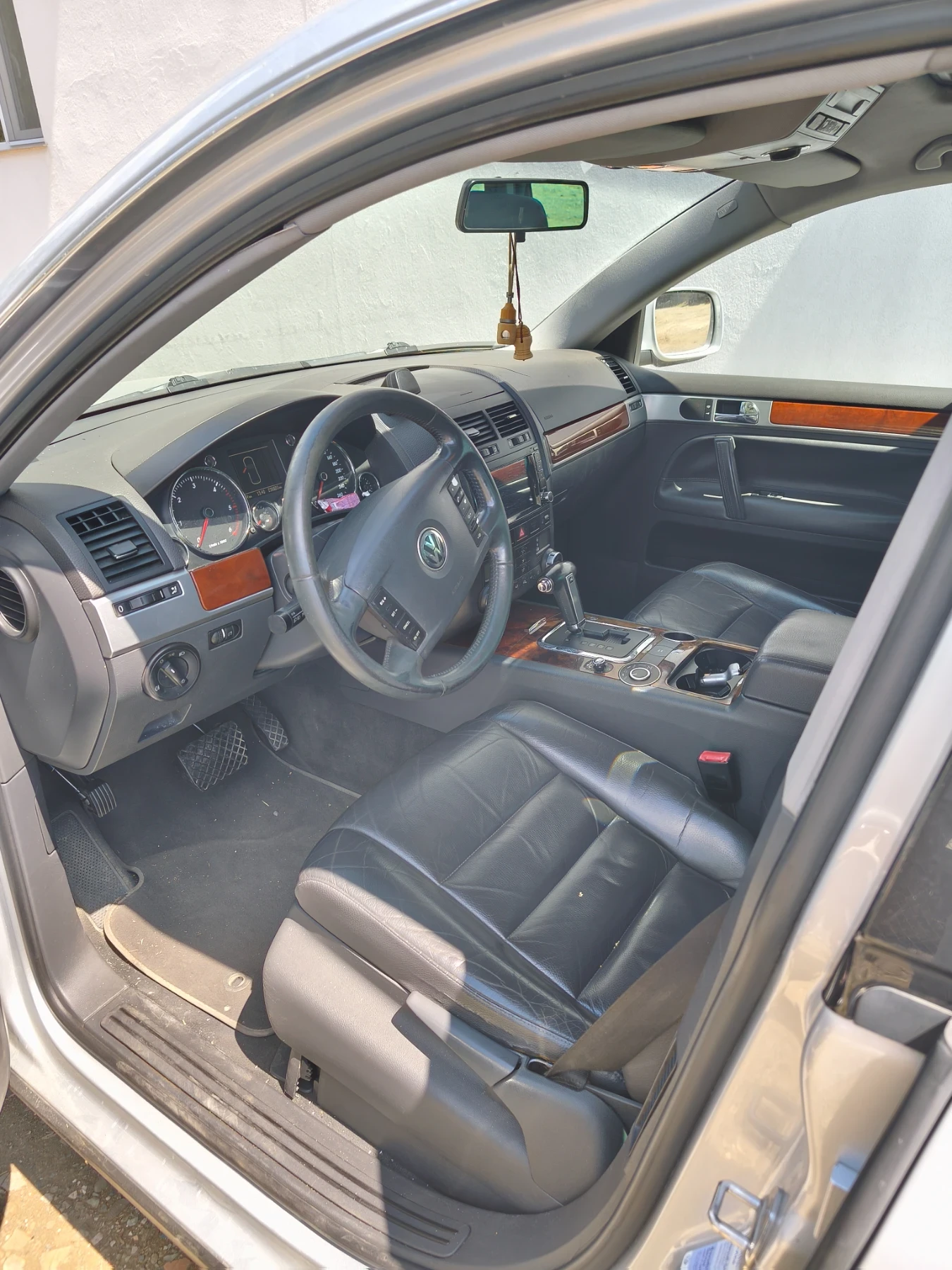 VW Touareg, снимка 7 - Автомобили и джипове - 55666506
