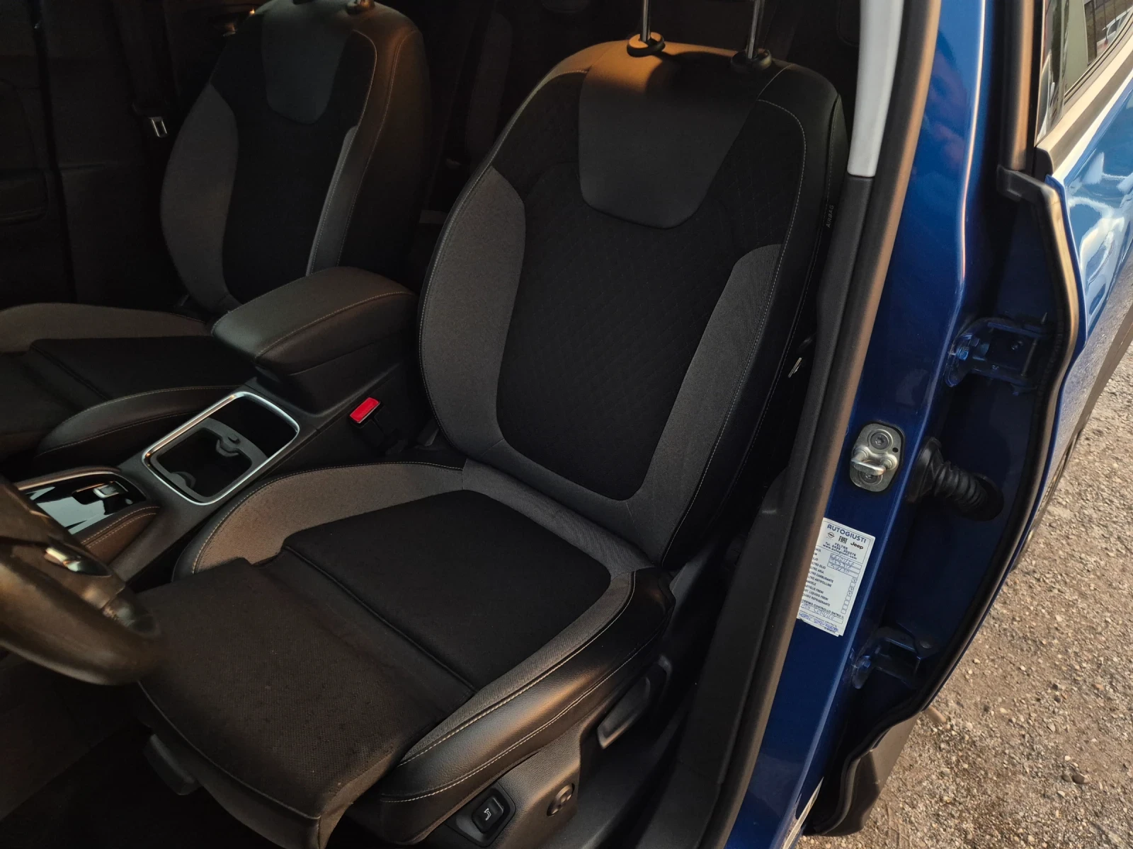 Opel Grandland X 2.0D* Ultimate* ПЪЛНА СЕРВИЗНА ИСТОРИЯ В ОПЕЛ!, снимка 8 - Автомобили и джипове - 55838007