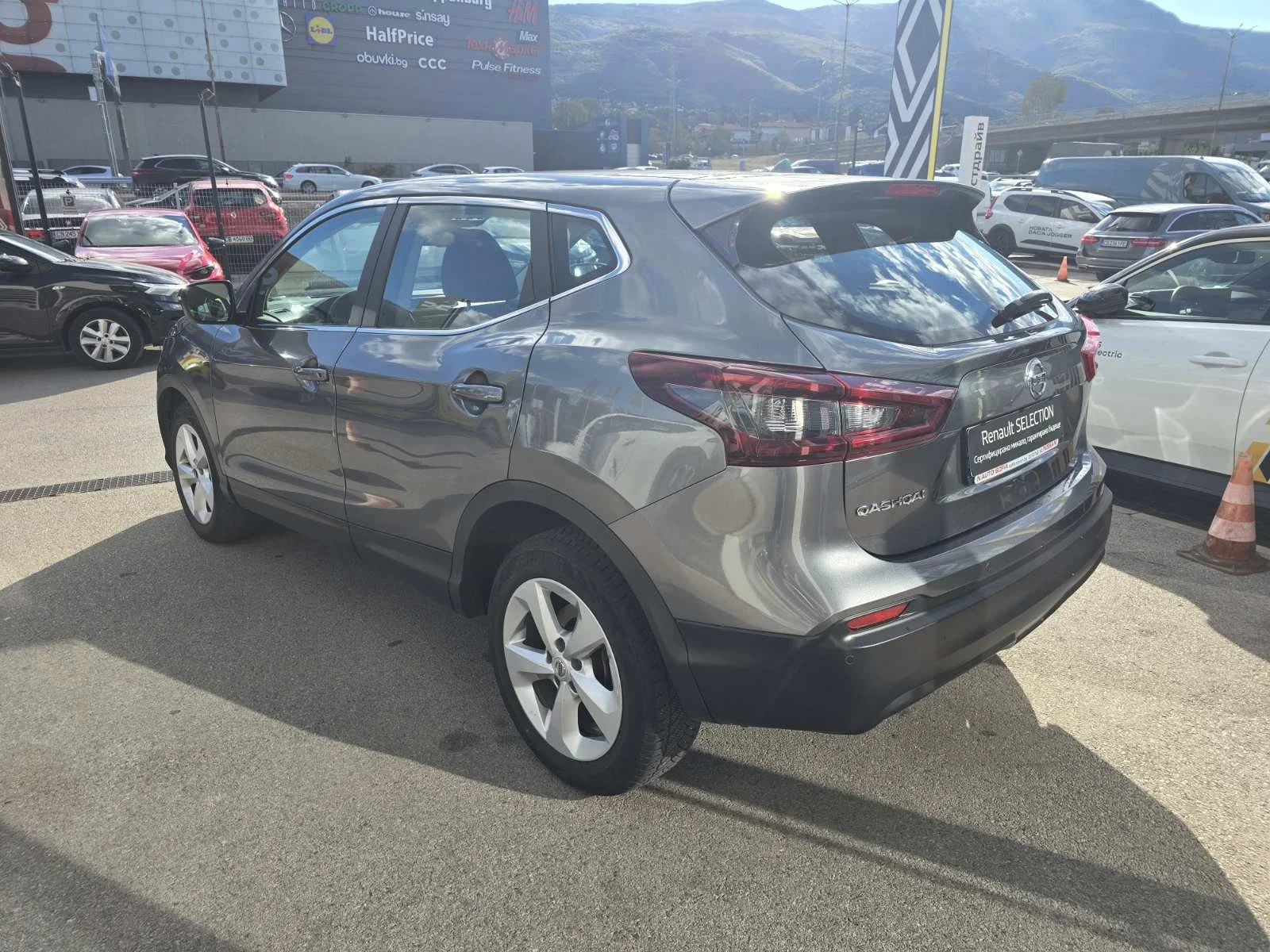 Nissan Qashqai 1.3 TCe 158 �.�. ������ 4x2 Stop & Start EDC | Mobile.bg � ����������� 4