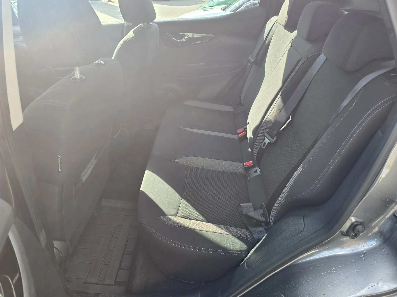 Nissan Qashqai 1.3 TCe 158 �.�. ������ 4x2 Stop & Start EDC | Mobile.bg � ����������� 14