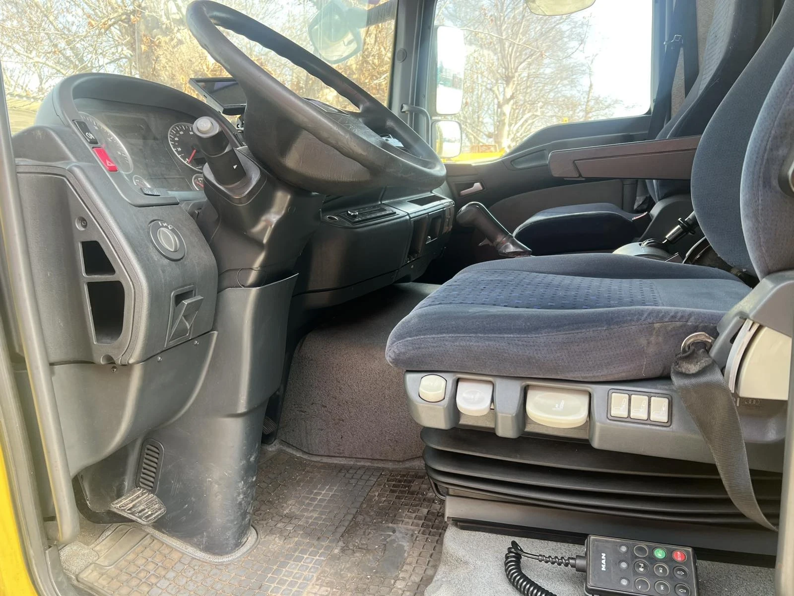 Man Tgl | Mobile.bg   5