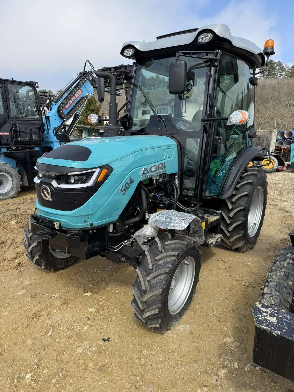 Трактор AGT  AGRI TRACKING 504 ГАРАНЦИЯ