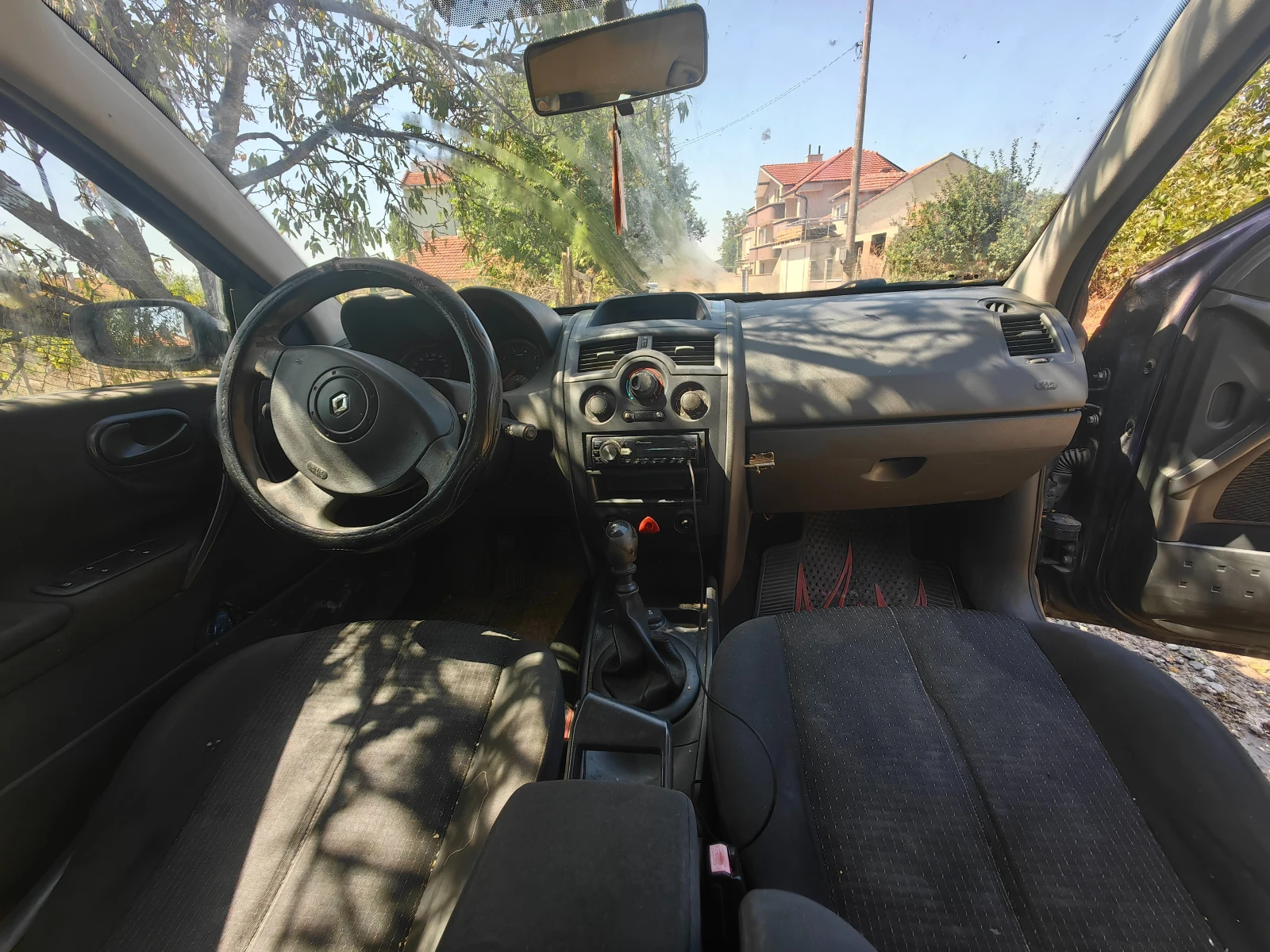 Renault Megane 1.9 dCi 2003  ЦЯЛ ЗА ЧАСТИ  отличен двигател и салон, снимка 2 - Части - 55890334
