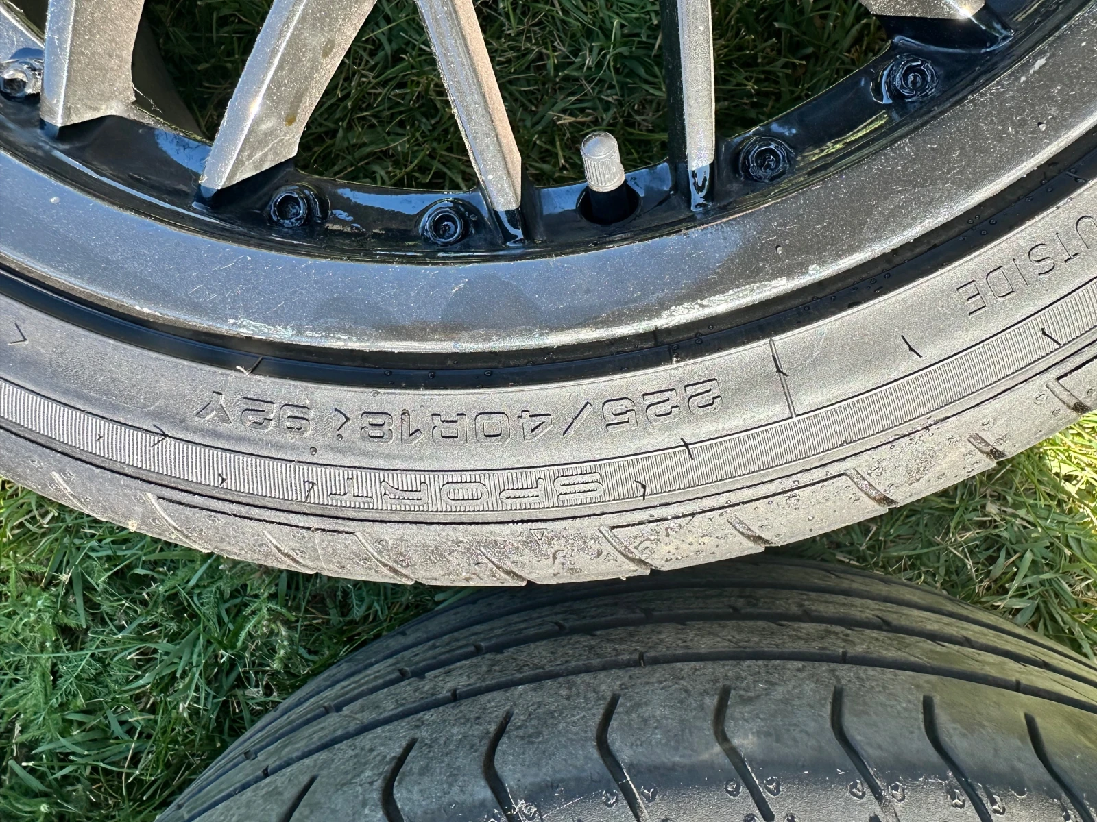 Гуми с джанти Dunlop 225/40R18, снимка 3 - Гуми и джанти - 54911319