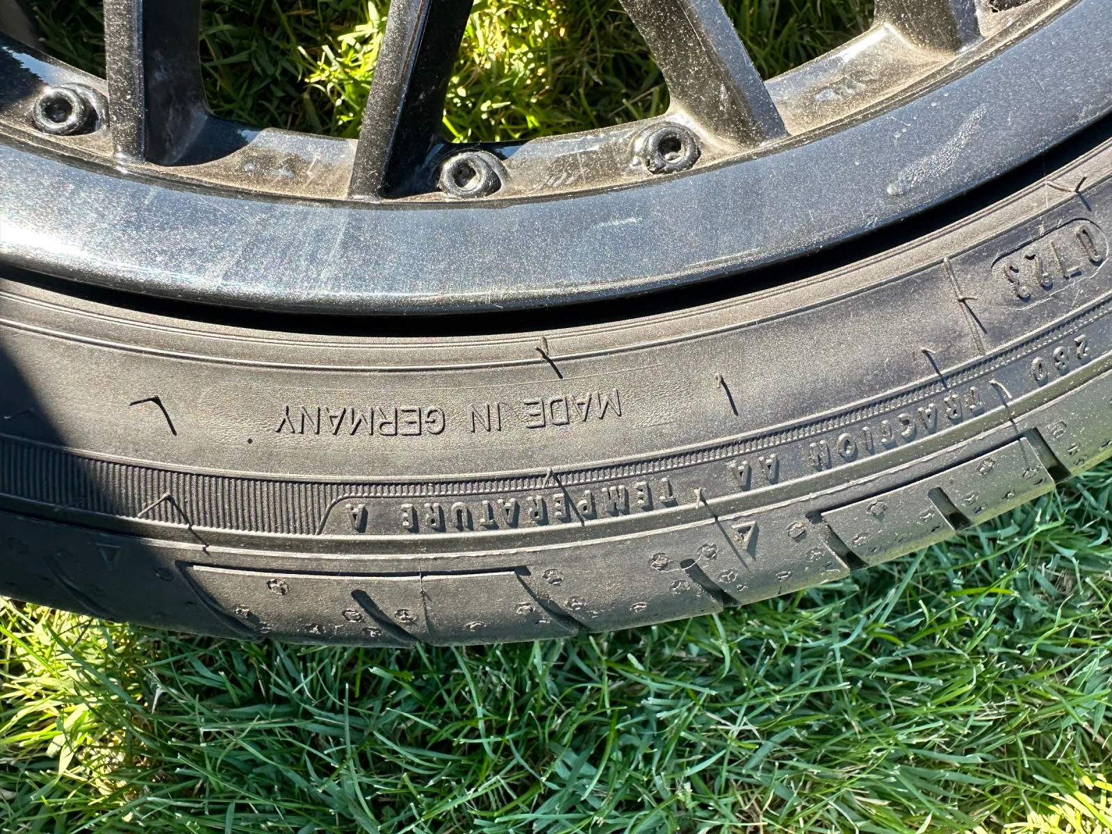 Гуми с джанти Dunlop 225/40R18, снимка 7 - Гуми и джанти - 54911319