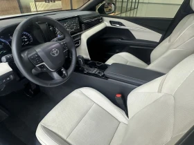 Toyota Camry 2.5 XLE Hybrid| 208к.с.| ВКЛ.ТЕХНОТЕСТ, снимка 10