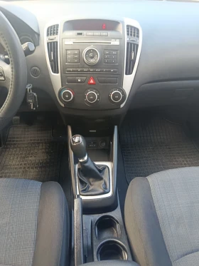 Kia Ceed 1.6 CRDI 90k, снимка 11