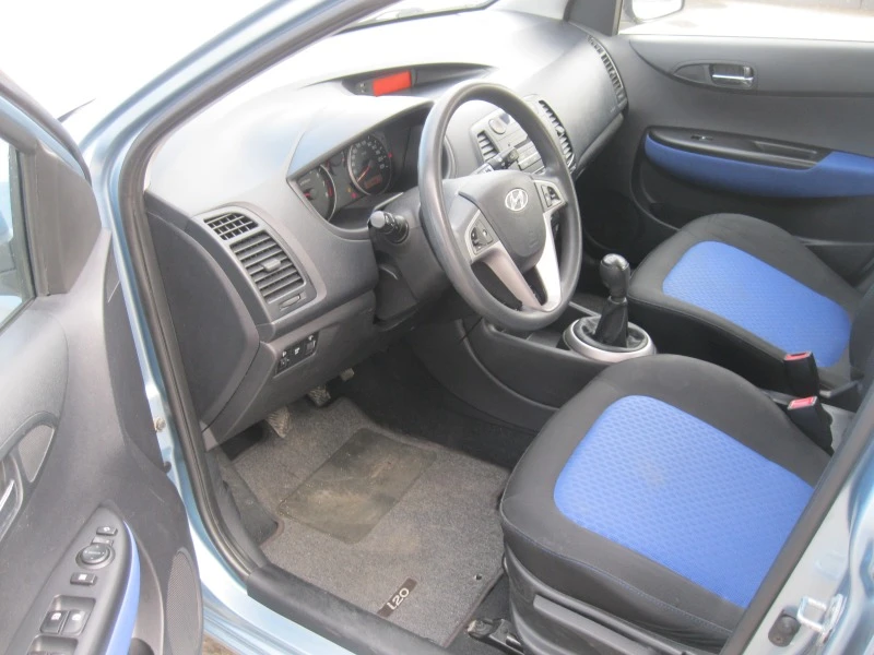 Hyundai I20, снимка 13 - Автомобили и джипове - 39925599