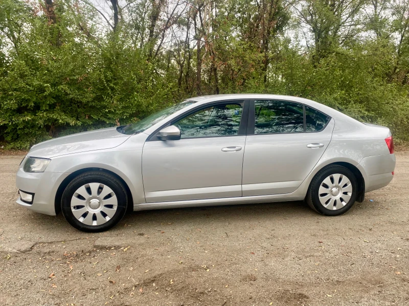 Skoda Octavia 1.4TSI, снимка 3 - Автомобили и джипове - 47657799