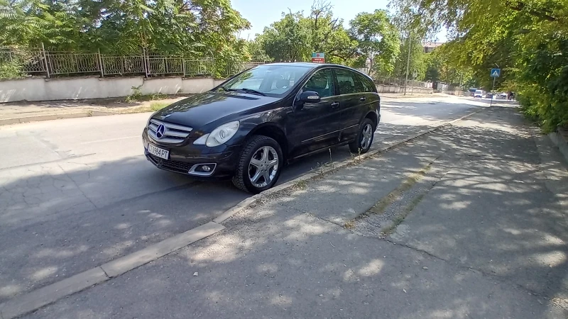 Mercedes-Benz R 320, снимка 1 - Автомобили и джипове - 48383549