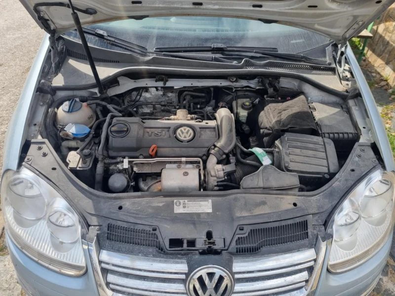 VW Golf 5 1.4 TSI, снимка 6 - Автомобили и джипове - 48954611