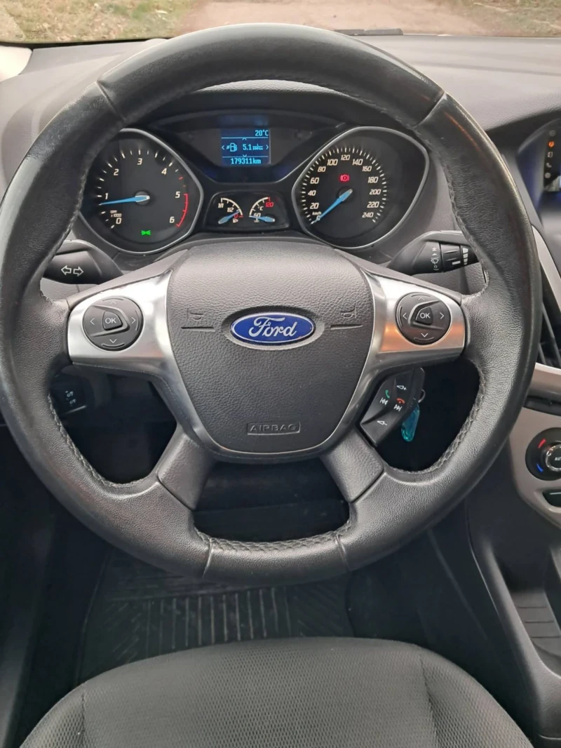 Ford Focus, снимка 15 - Автомобили и джипове - 49600028