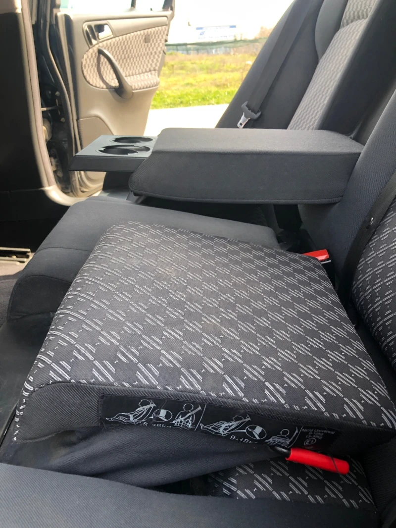 Mercedes-Benz C 270 Avantgarde, снимка 6 - Автомобили и джипове - 52525567