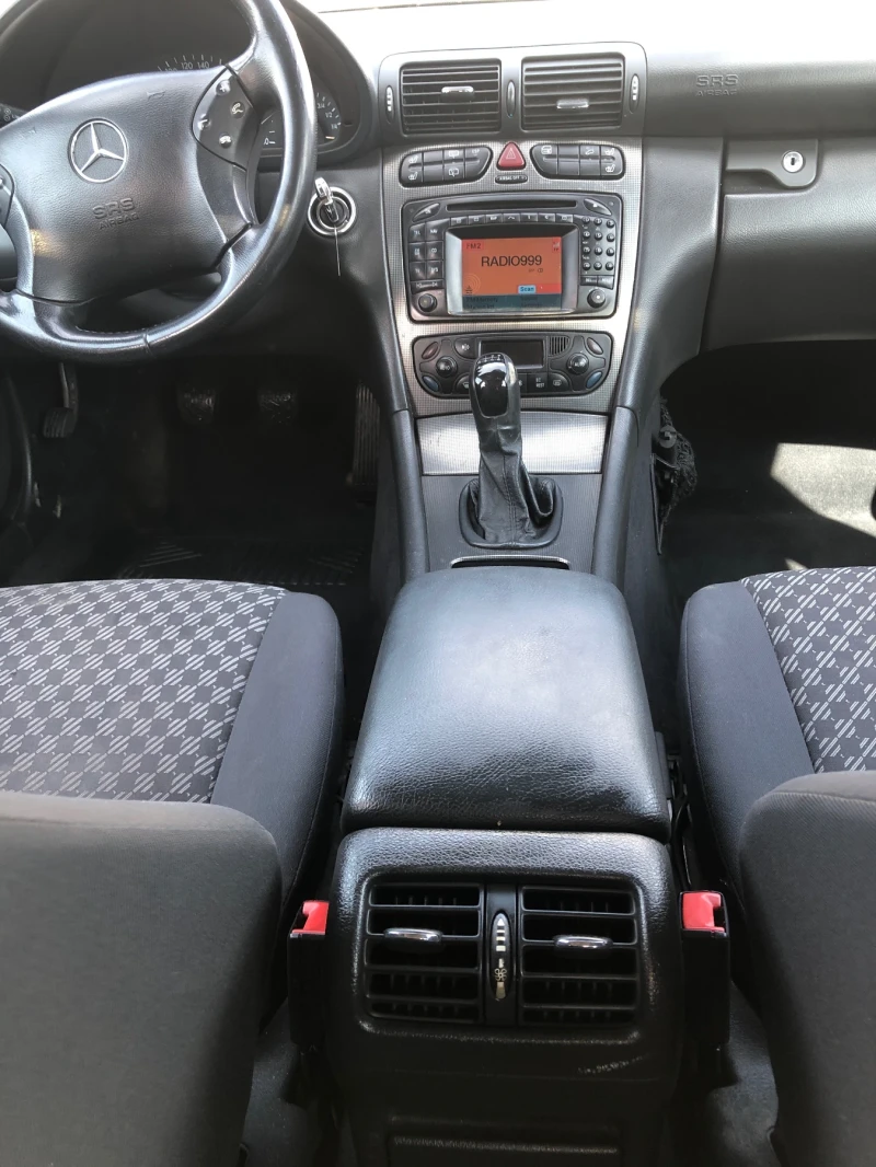 Mercedes-Benz C 270 Avantgarde, снимка 7 - Автомобили и джипове - 52525567