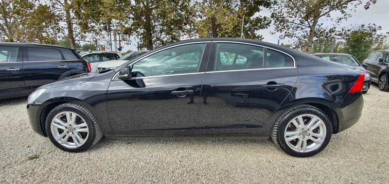 Volvo S60 1.6D DRIVEe SUMMUM, снимка 3 - Автомобили и джипове - 51838491