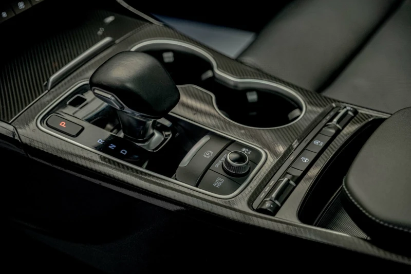 Kia Stinger 3.3 GT/4WD/RCCW/BI-LED/LDWS/DAW/HuD/, снимка 11 - Автомобили и джипове - 52090568