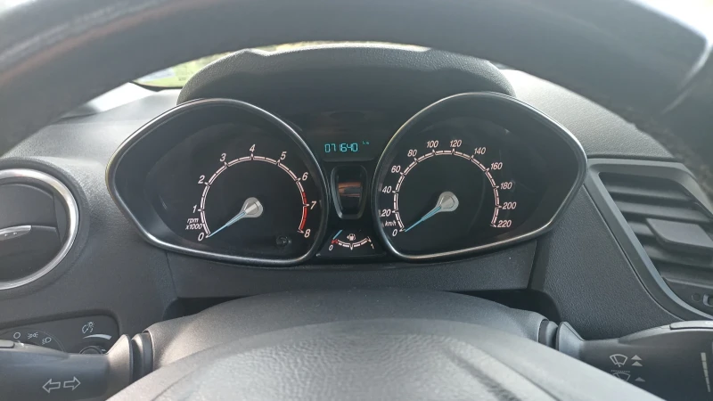 Ford Fiesta, снимка 6 - Автомобили и джипове - 52549469