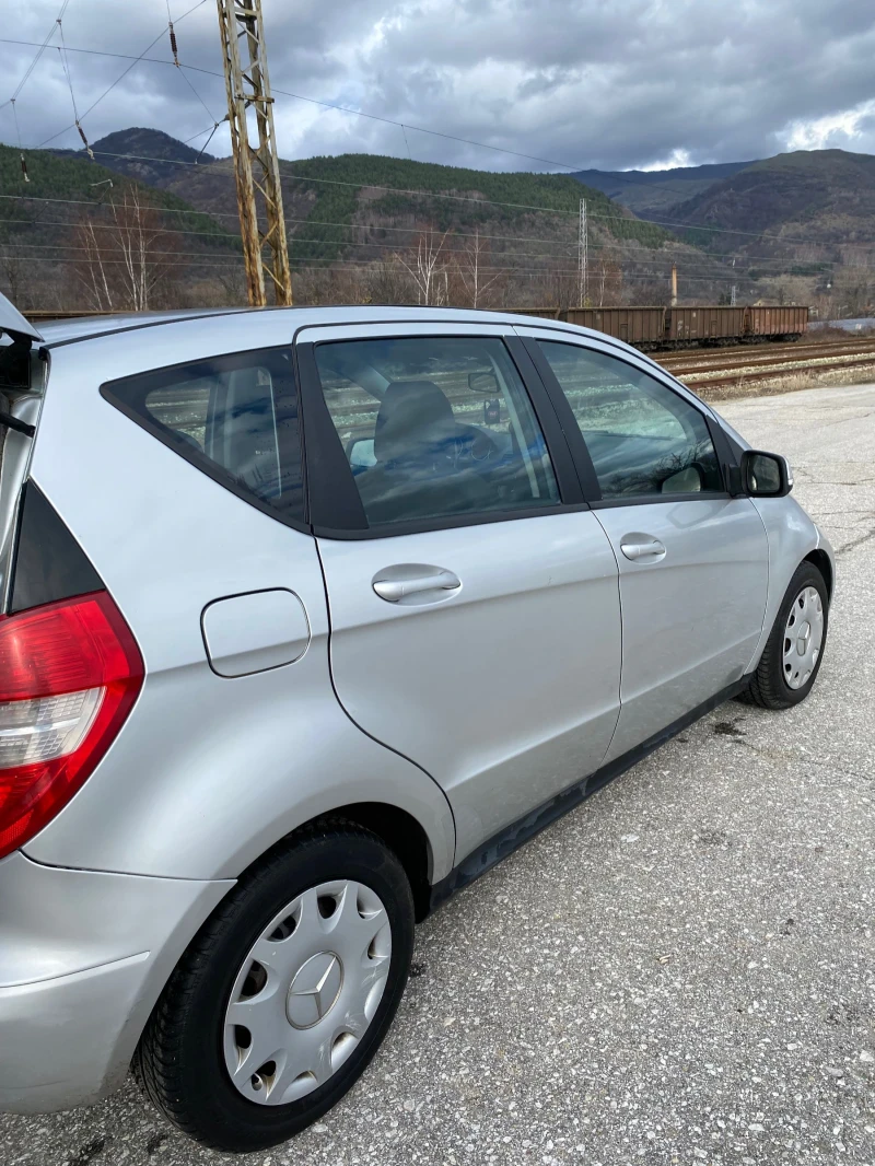 Mercedes-Benz A 180, снимка 4 - Автомобили и джипове - 52554061