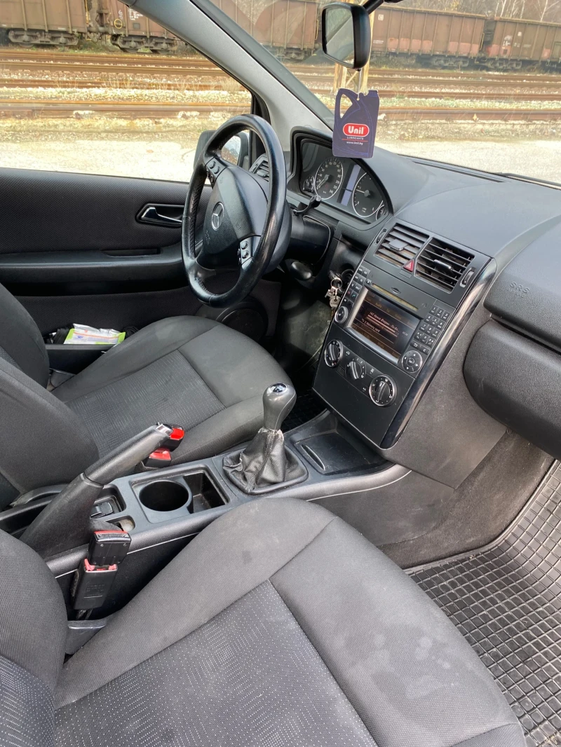 Mercedes-Benz A 180, снимка 6 - Автомобили и джипове - 52554061