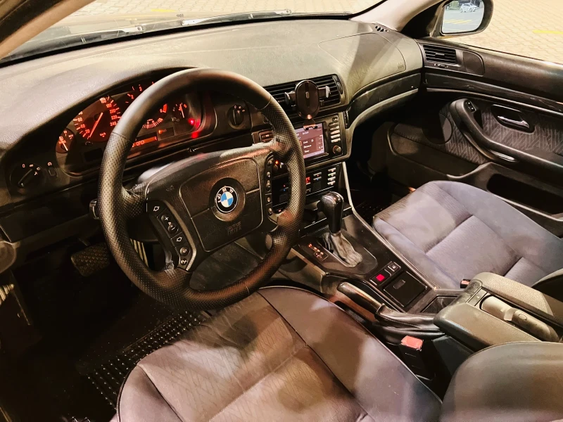 BMW 525, снимка 11 - Автомобили и джипове - 53102841
