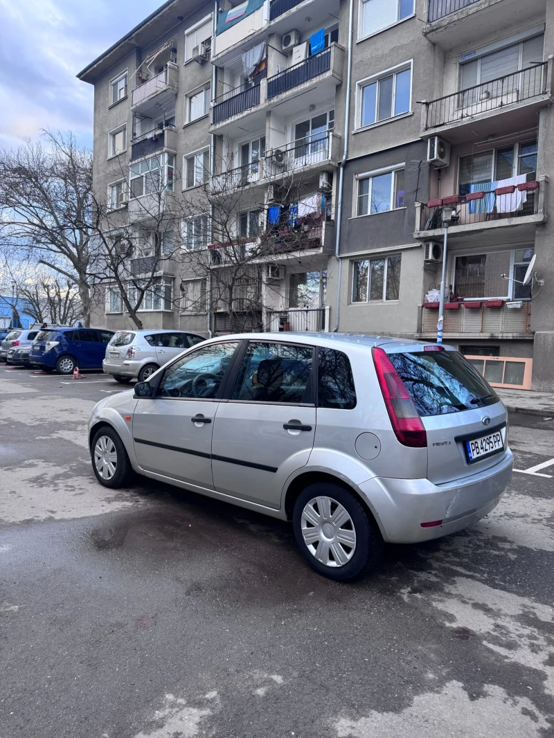 Ford Fiesta, снимка 10 - Автомобили и джипове - 53413406