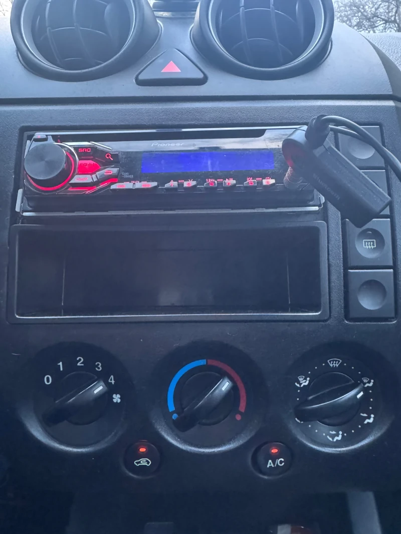 Ford Fiesta, снимка 3 - Автомобили и джипове - 53413406