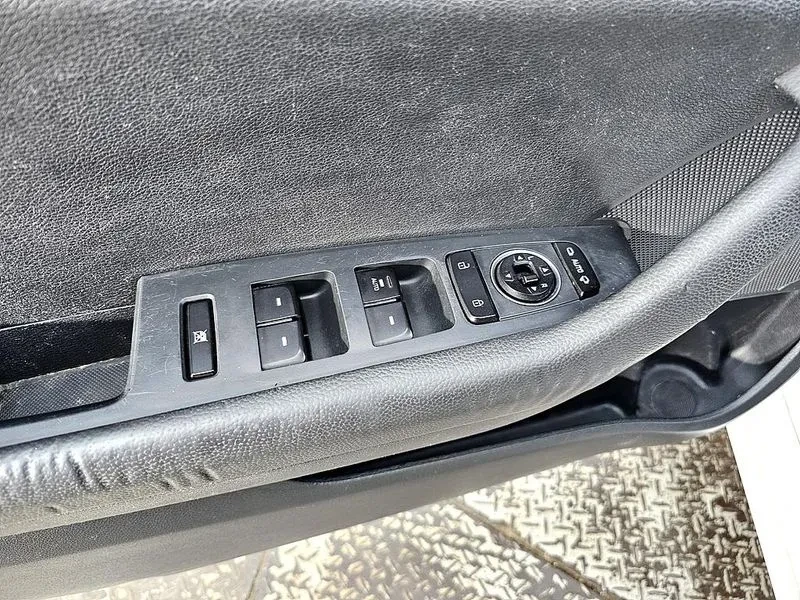 Hyundai Sonata New Rise 2.0 Style, снимка 12 - Автомобили и джипове - 54939110