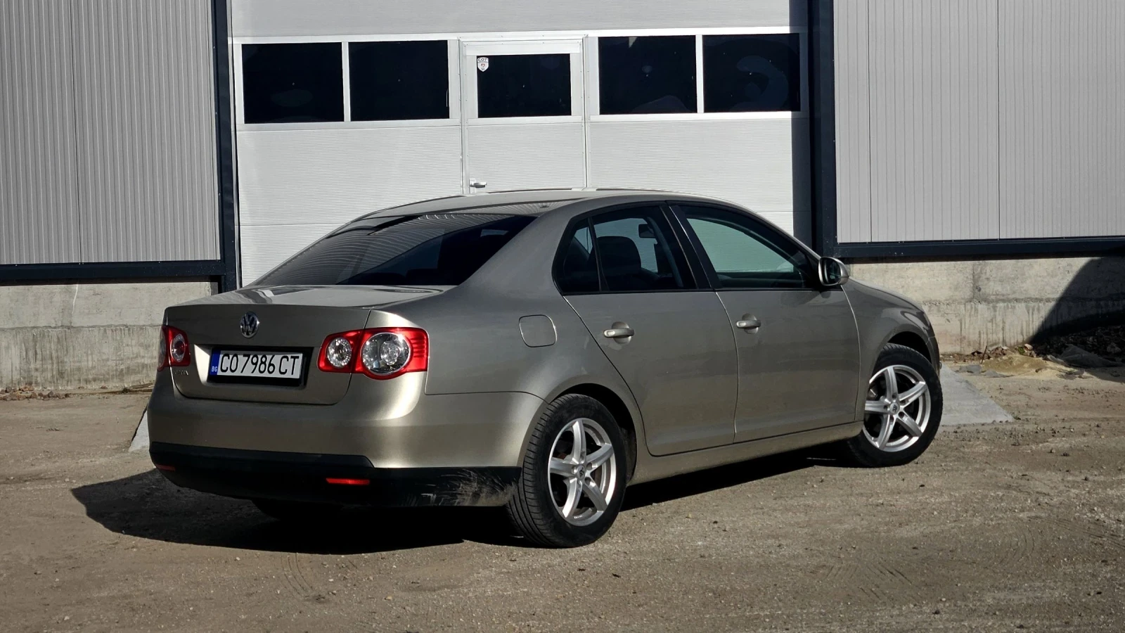 VW Jetta 105кс, ГаЗ/БензиН - изображение 6