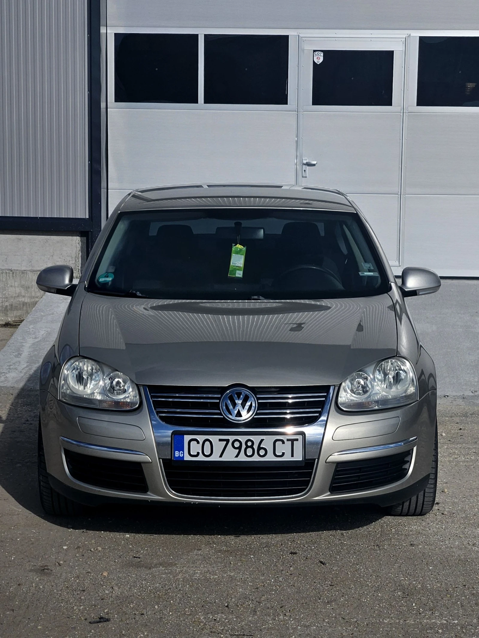 VW Jetta 105кс, ГаЗ/БензиН - изображение 2