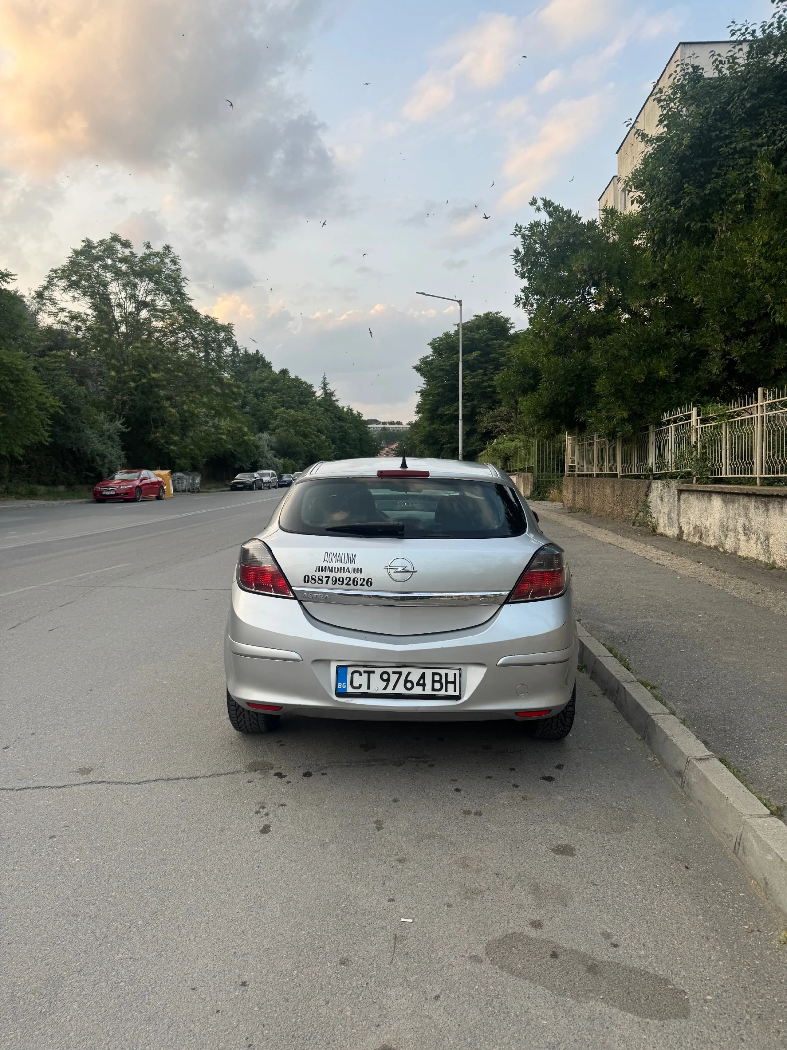 Opel Astra GTC - изображение 3