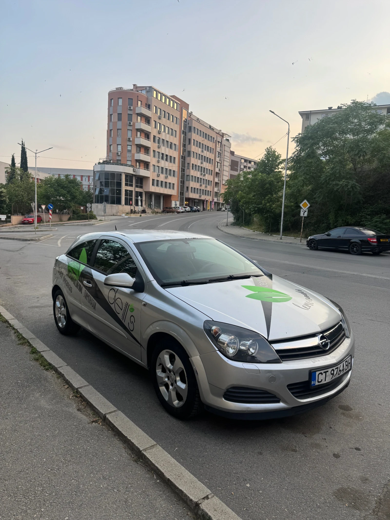 Opel Astra GTC - изображение 7