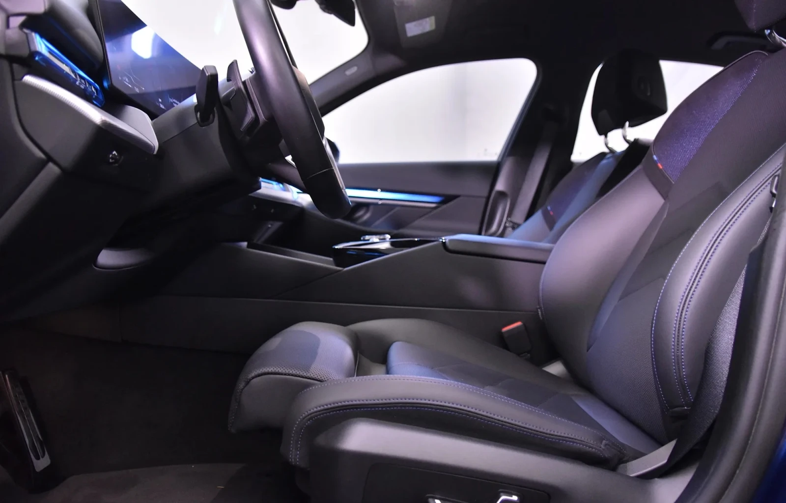 BMW 550 e xDrive M-Sport - изображение 5