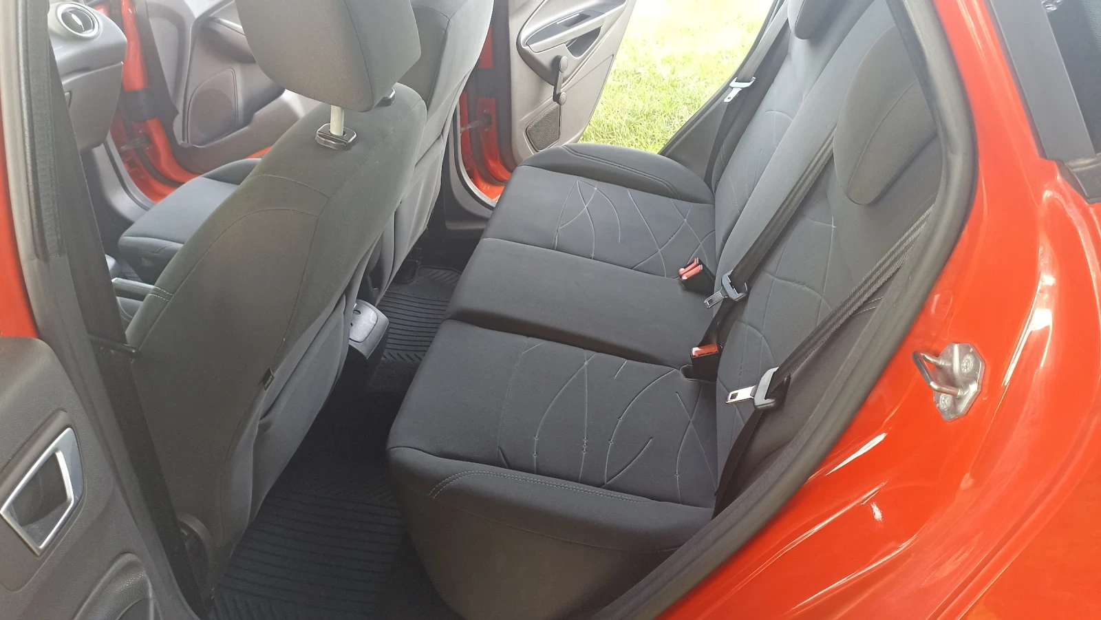 Ford Fiesta  - изображение 10