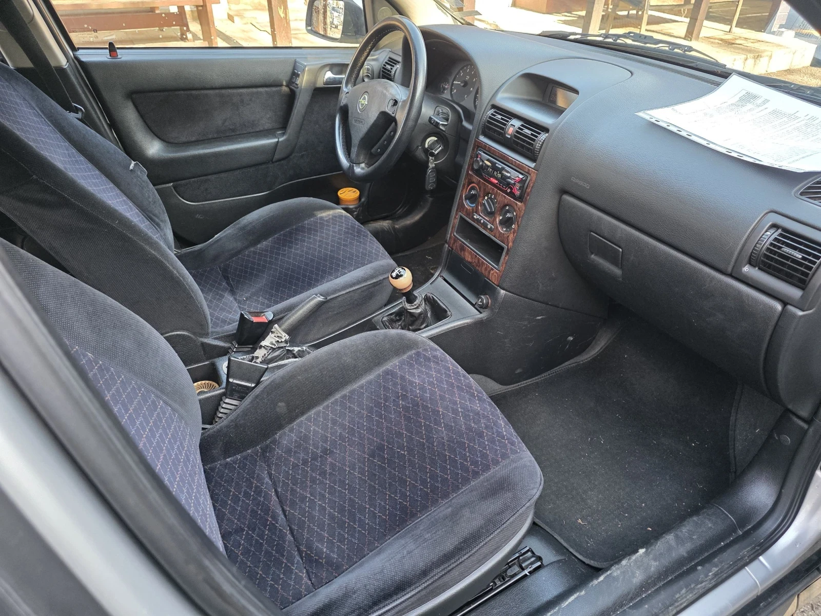 Opel Astra 1.6 ECOTEC Климатик, снимка 7 - Автомобили и джипове - 53634392