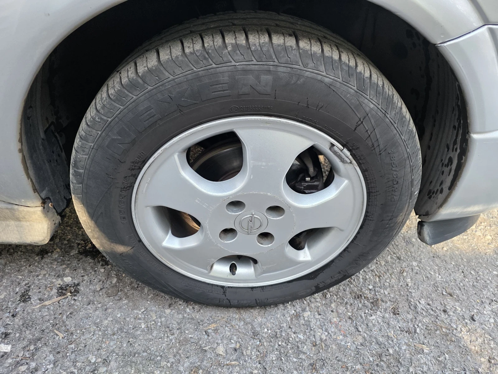 Opel Astra 1.6 ECOTEC Климатик, снимка 9 - Автомобили и джипове - 53634392