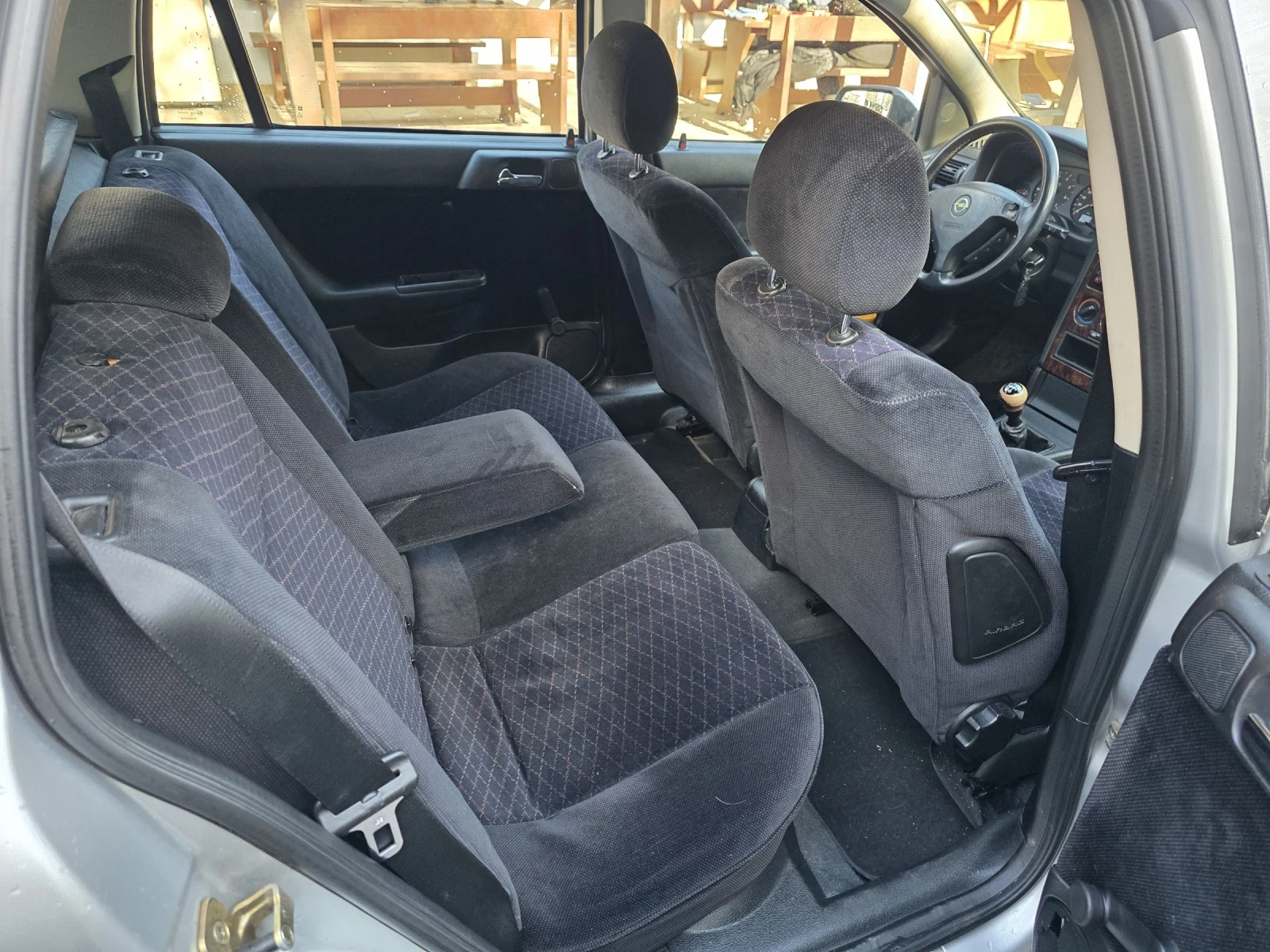 Opel Astra 1.6 ECOTEC Климатик, снимка 8 - Автомобили и джипове - 53634392