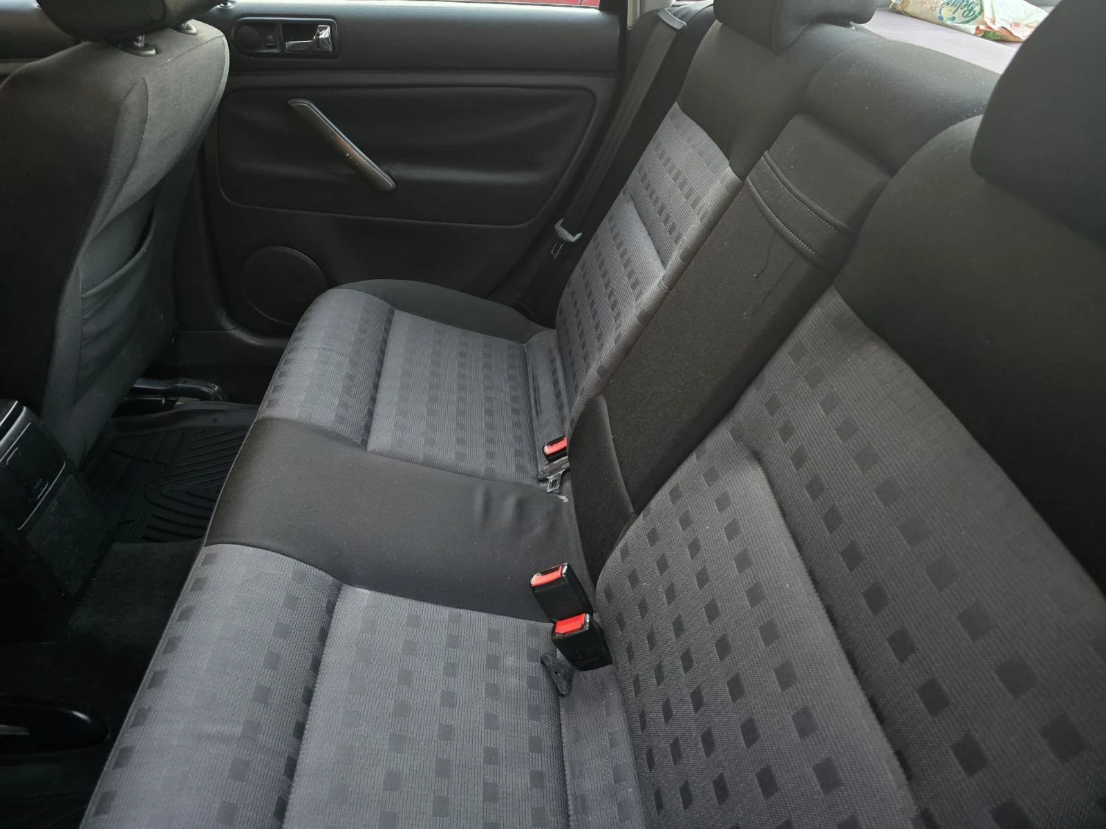 VW Passat B5, снимка 3 - Автомобили и джипове - 53756345