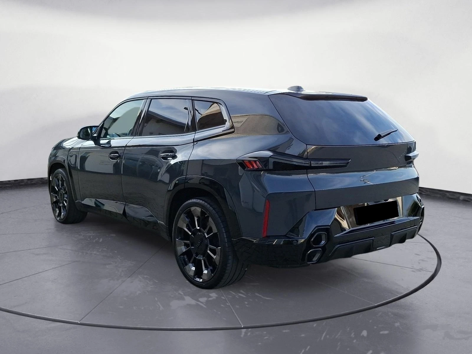 BMW XM 4.4 V8/PLUG-IN HYBRID/B&W/HEAD UP/ICONIC GLOW/, снимка 7 - Автомобили и джипове - 53810550