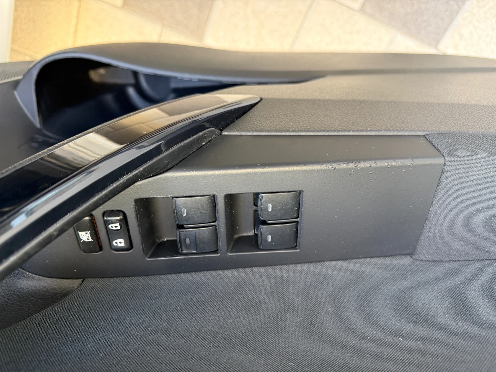 Toyota Auris 1.6 Diesel , euro 6b Facelift , снимка 12 - Автомобили и джипове - 53856651