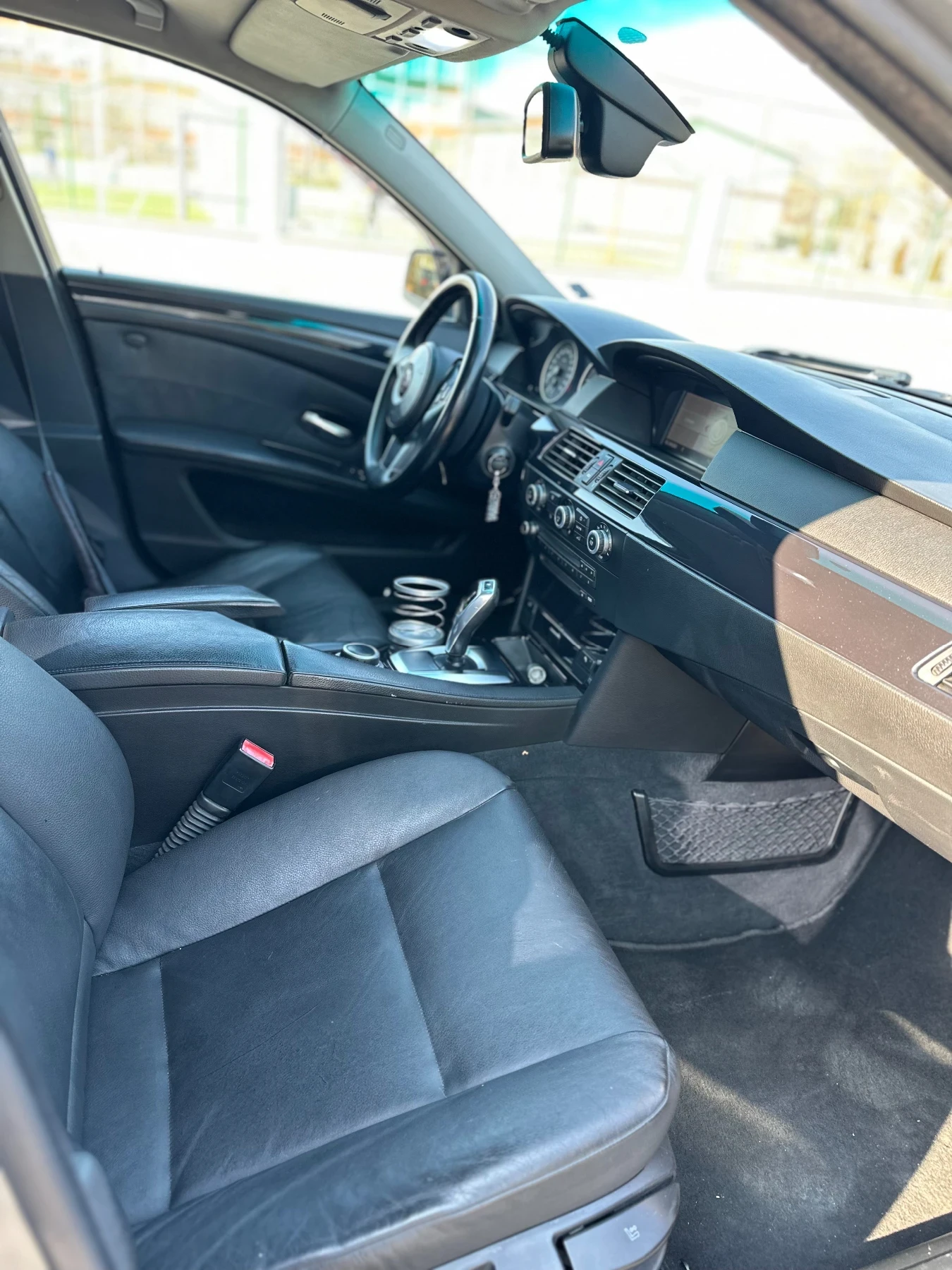 BMW 530, снимка 15 - Автомобили и джипове - 54162308