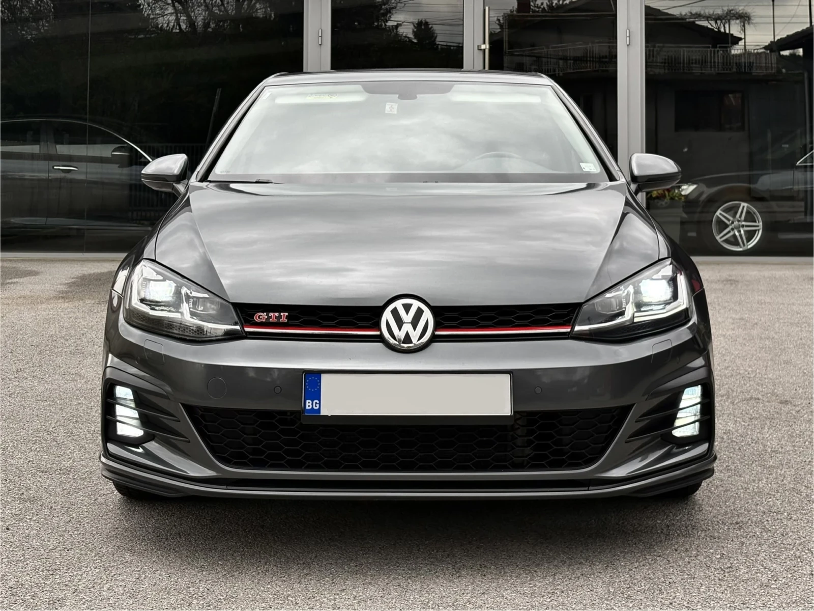 VW Golf 7.5, 1.5TGI, KEYLESS, DISTRONIC, FULL LED , снимка 2 - Автомобили и джипове - 54381056