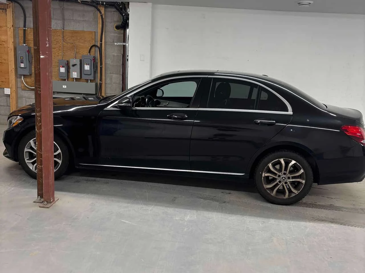 Mercedes-Benz C 300 * CARFAX * ОПЦИЯ ЗА ФИНАНСИРАНЕ, снимка 10 - Автомобили и джипове - 55190540